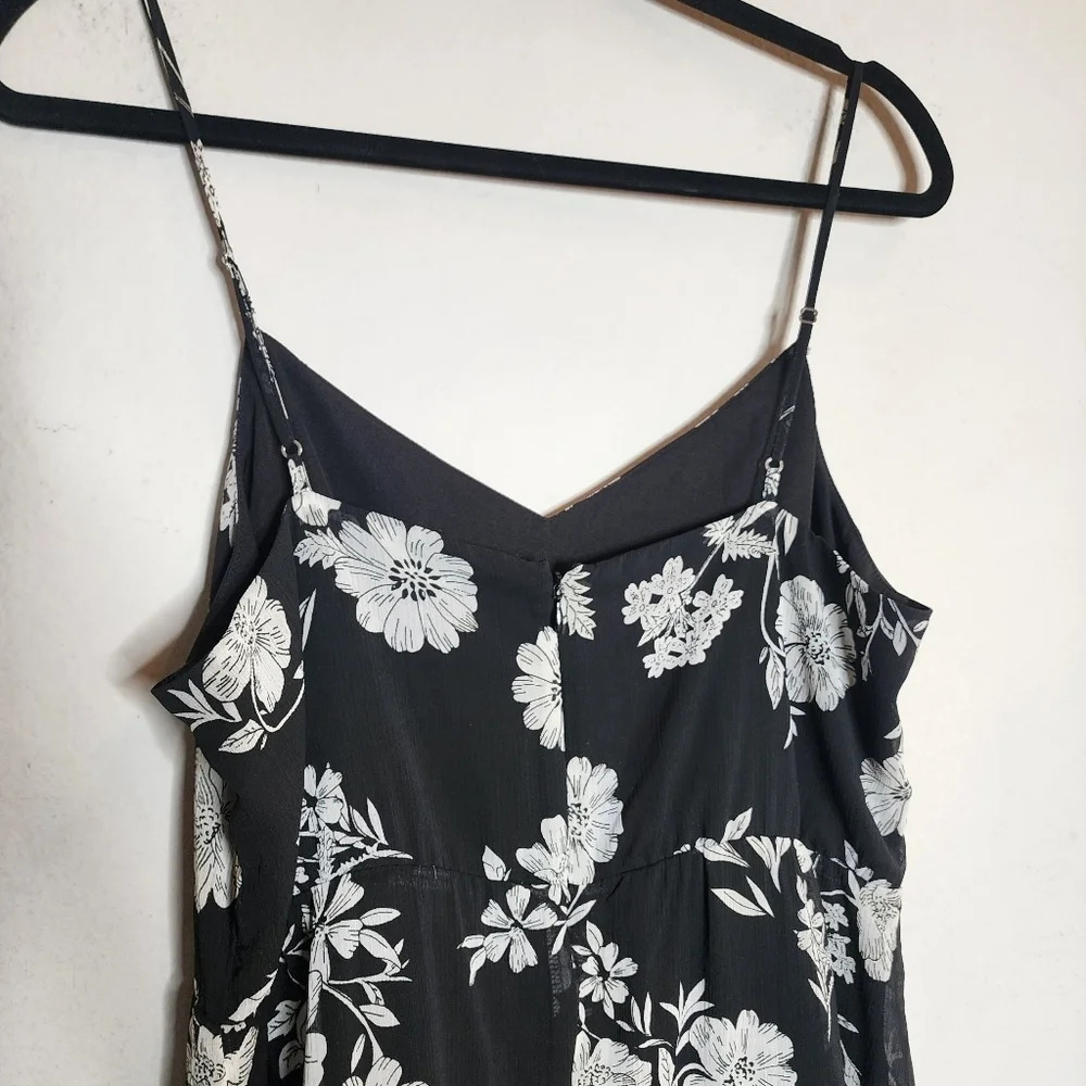 J. Crew midi dress. Ruffle hem. Black white floral. Size 12P - Picture 9 of 15